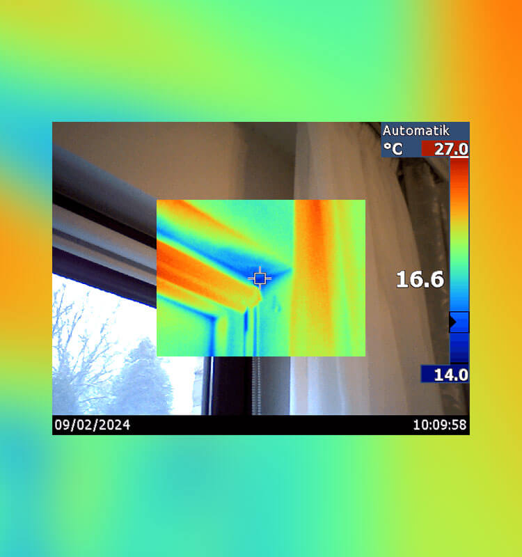 Schimmel mit Wärmebildkamera am Fensterrahmen erkennen